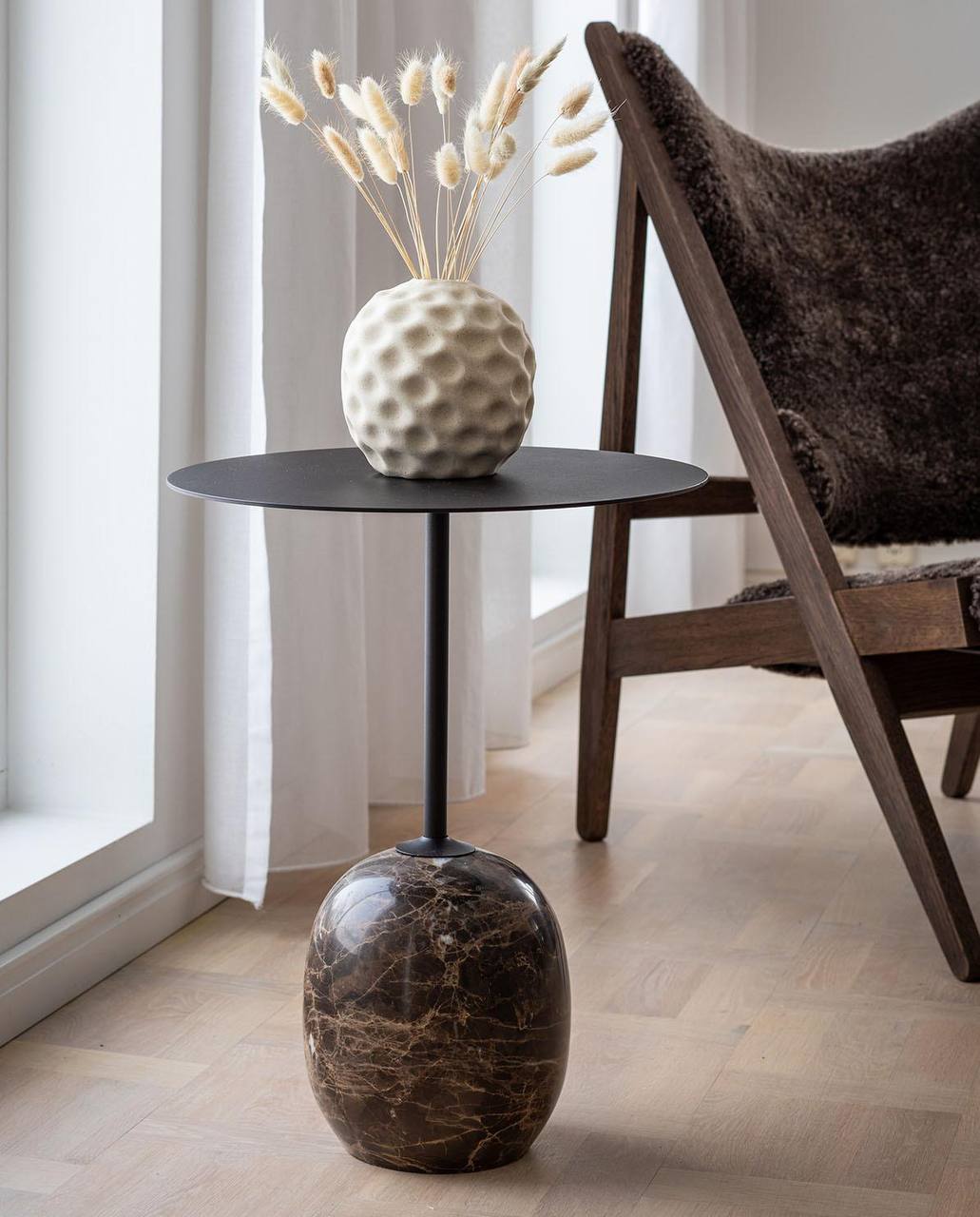 Керамічна ваза Seedpod  Large ванільного кольору від Cooee Design