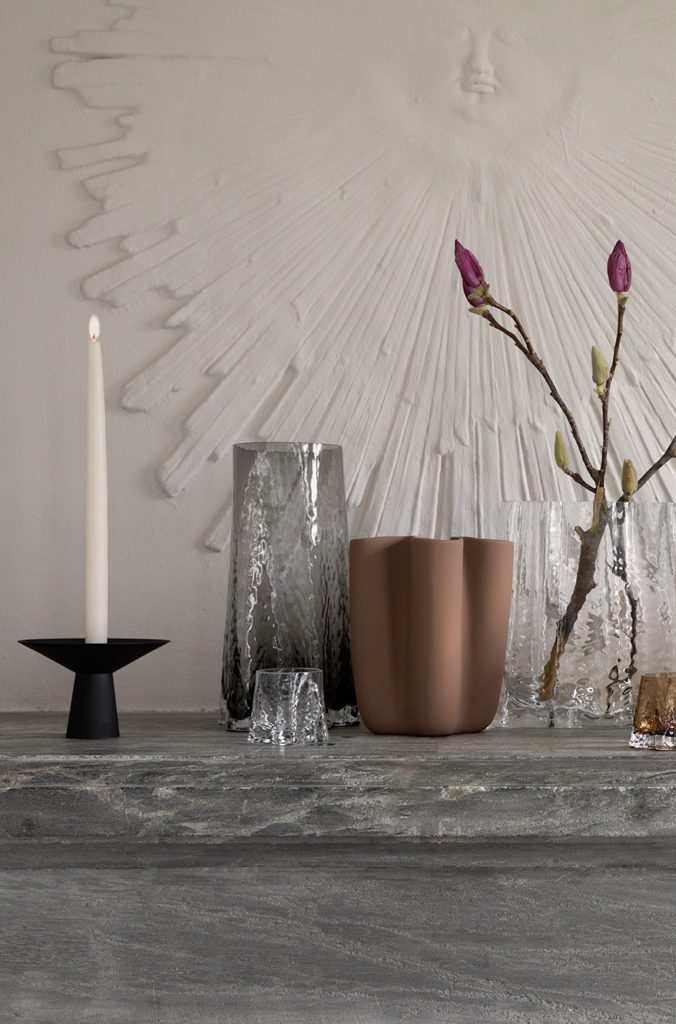 Керамічна ваза Tulipa кольору лісового горіха від Cooee Design