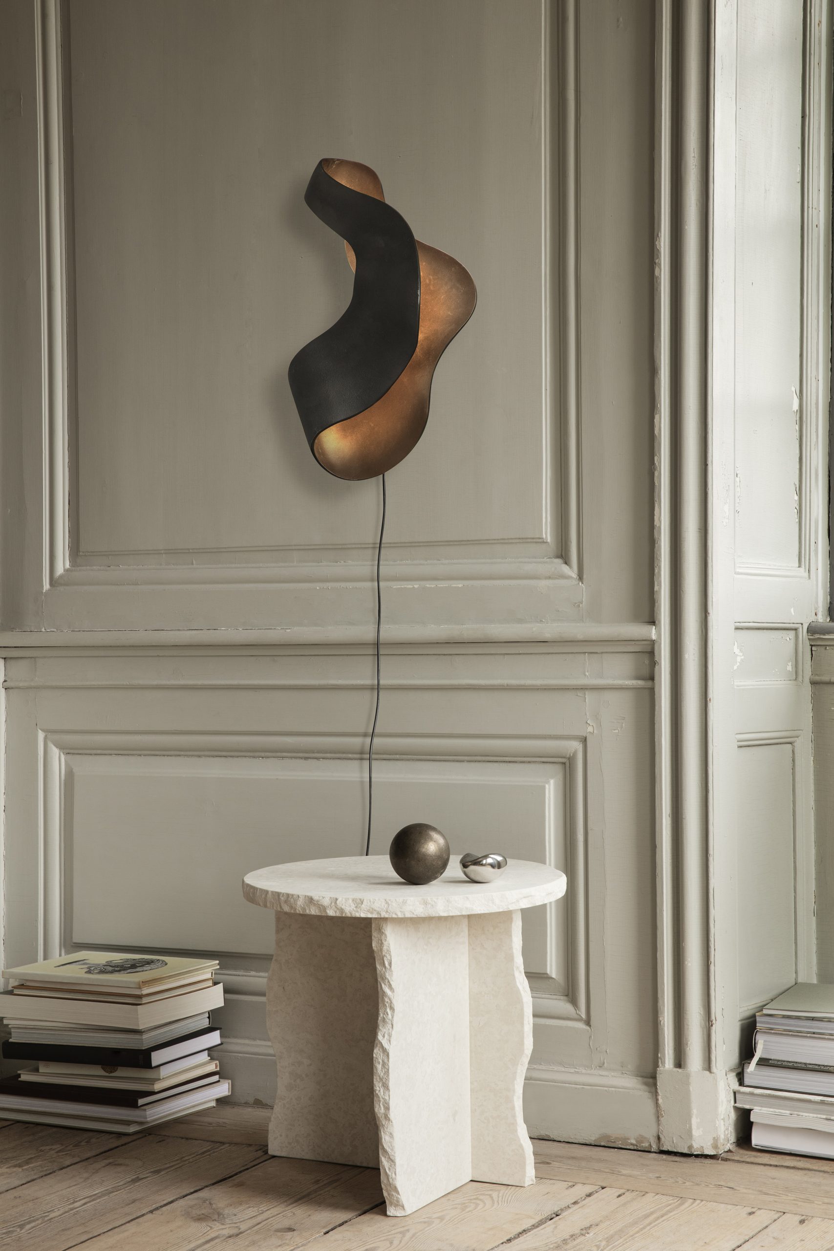 Настінний світильник Oyster від Ferm Living