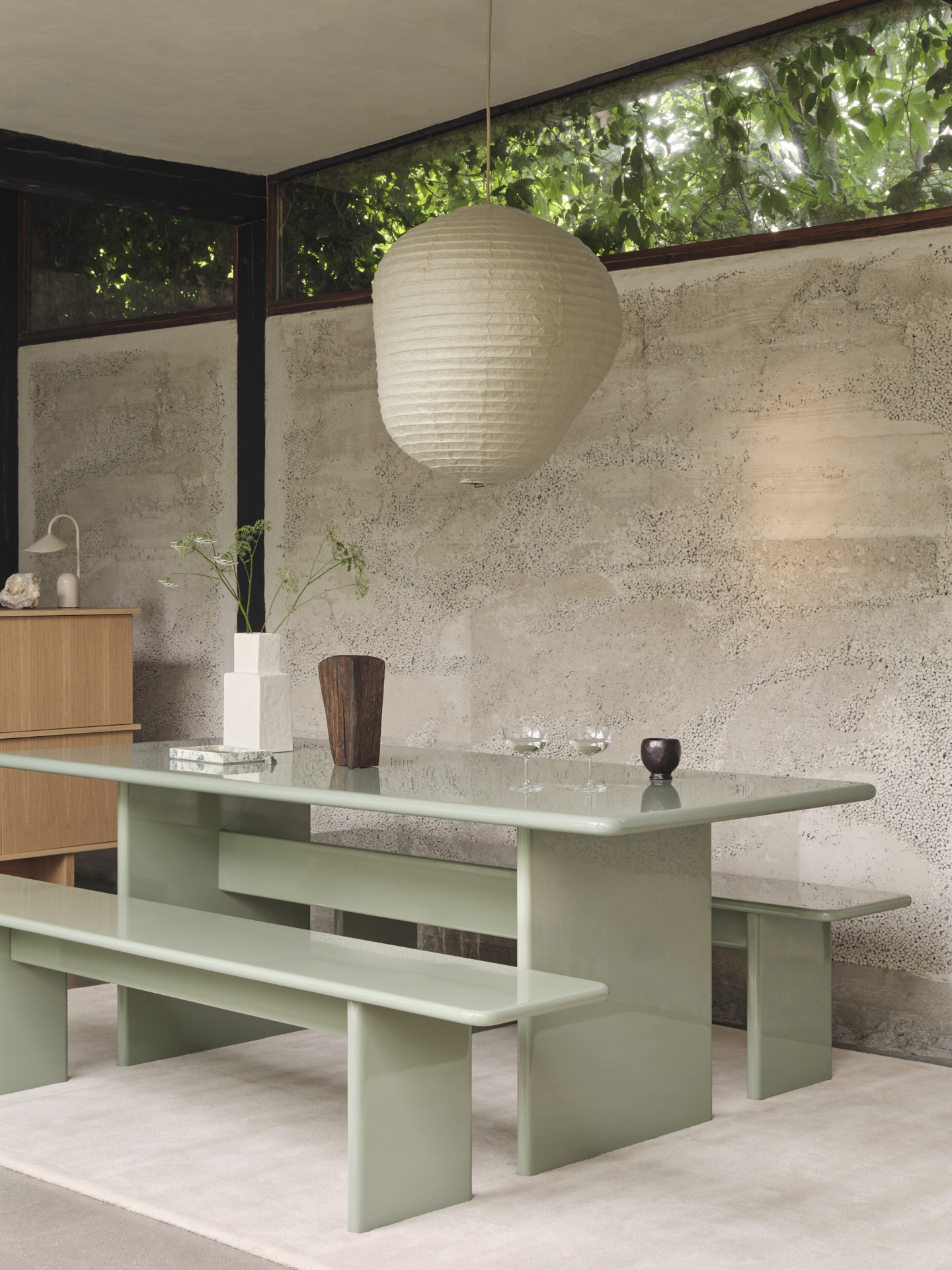 Абажур підвісної лампи Kurbis кольору темної шавлії від Ferm Living