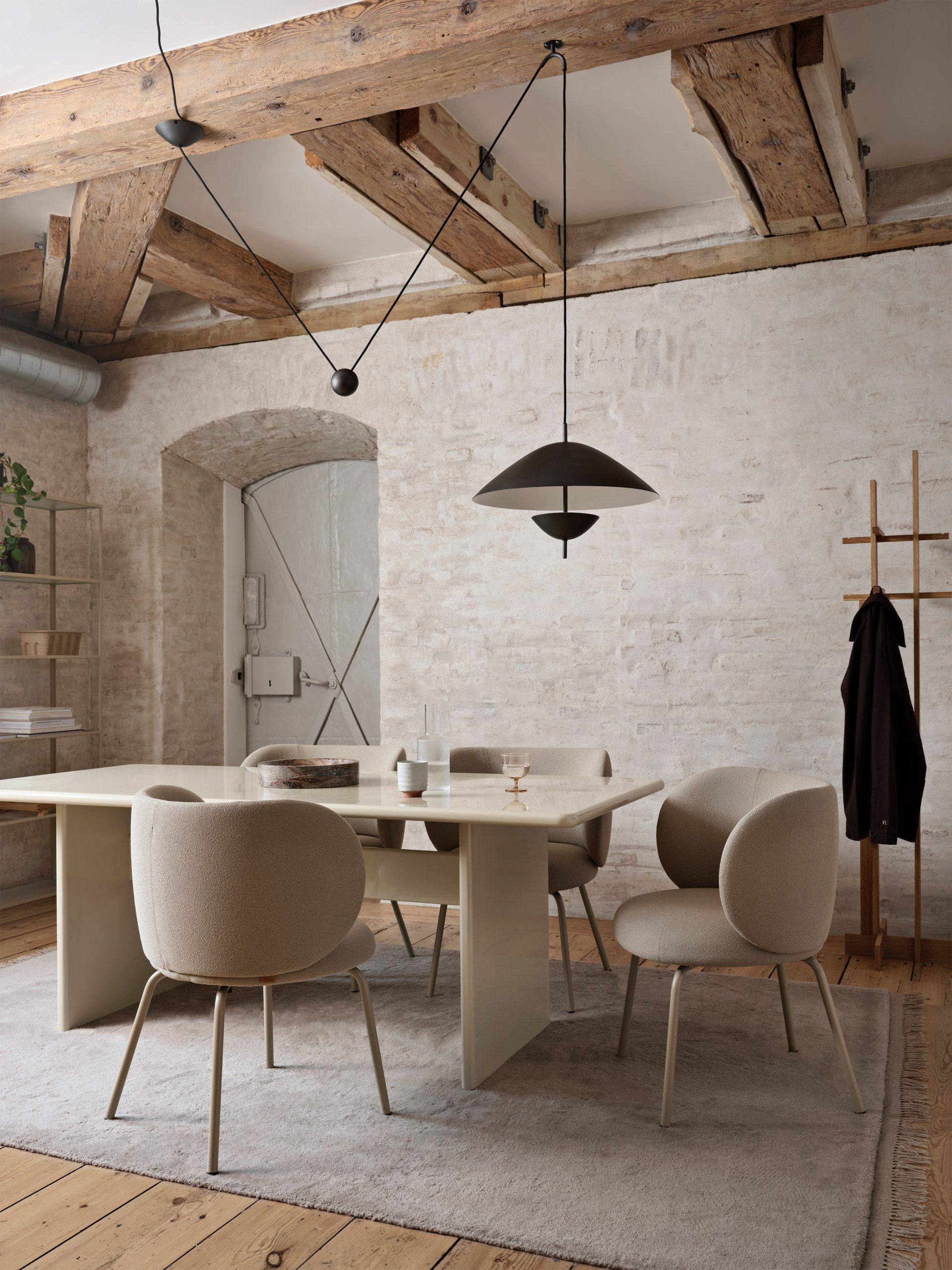 Підвісна лампа Lod чорного кольору від Ferm Living
