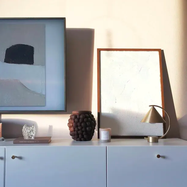 Латунна портативна лампа Meridian від Ferm Living