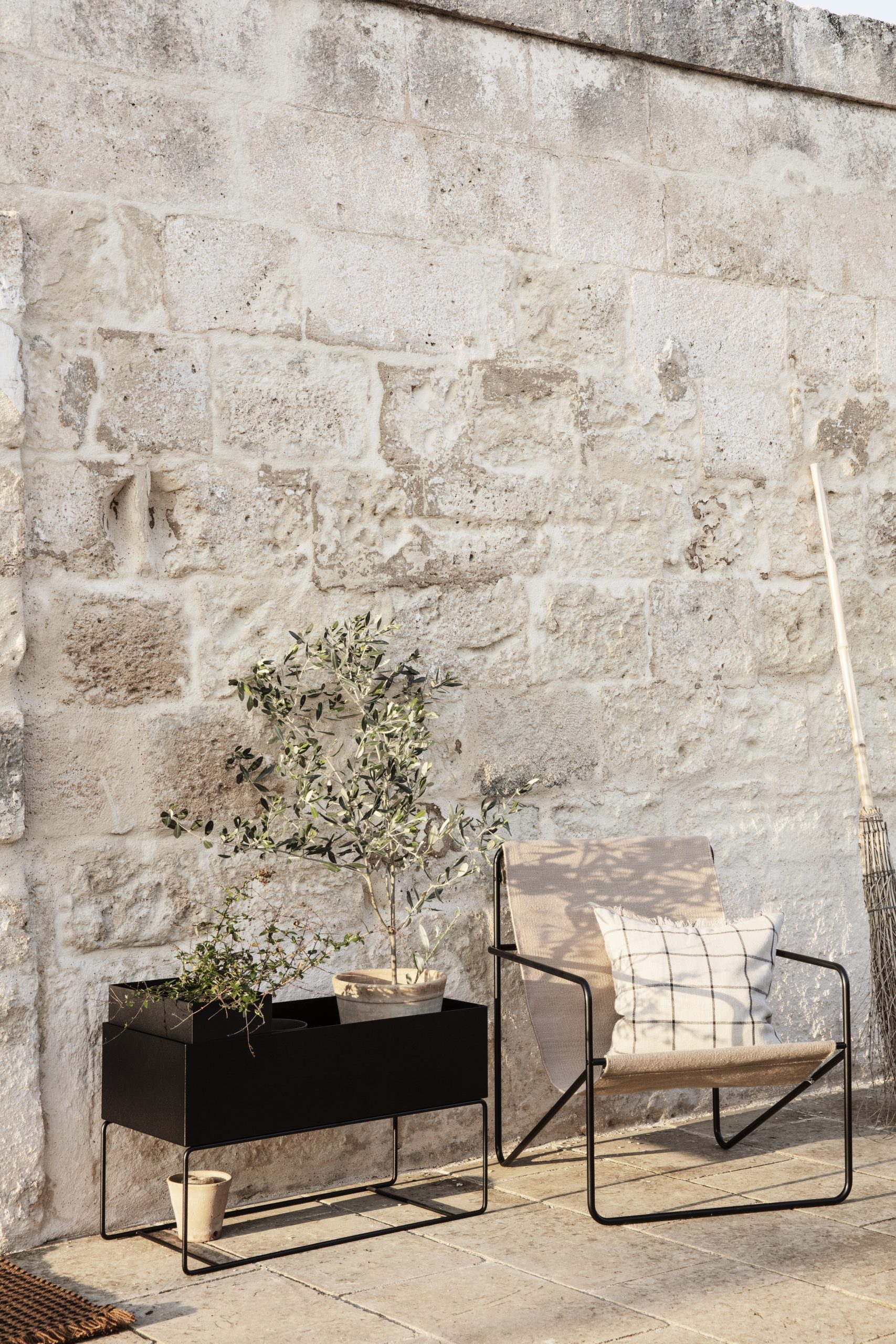 Великий ящик для рослин від Ferm Living
