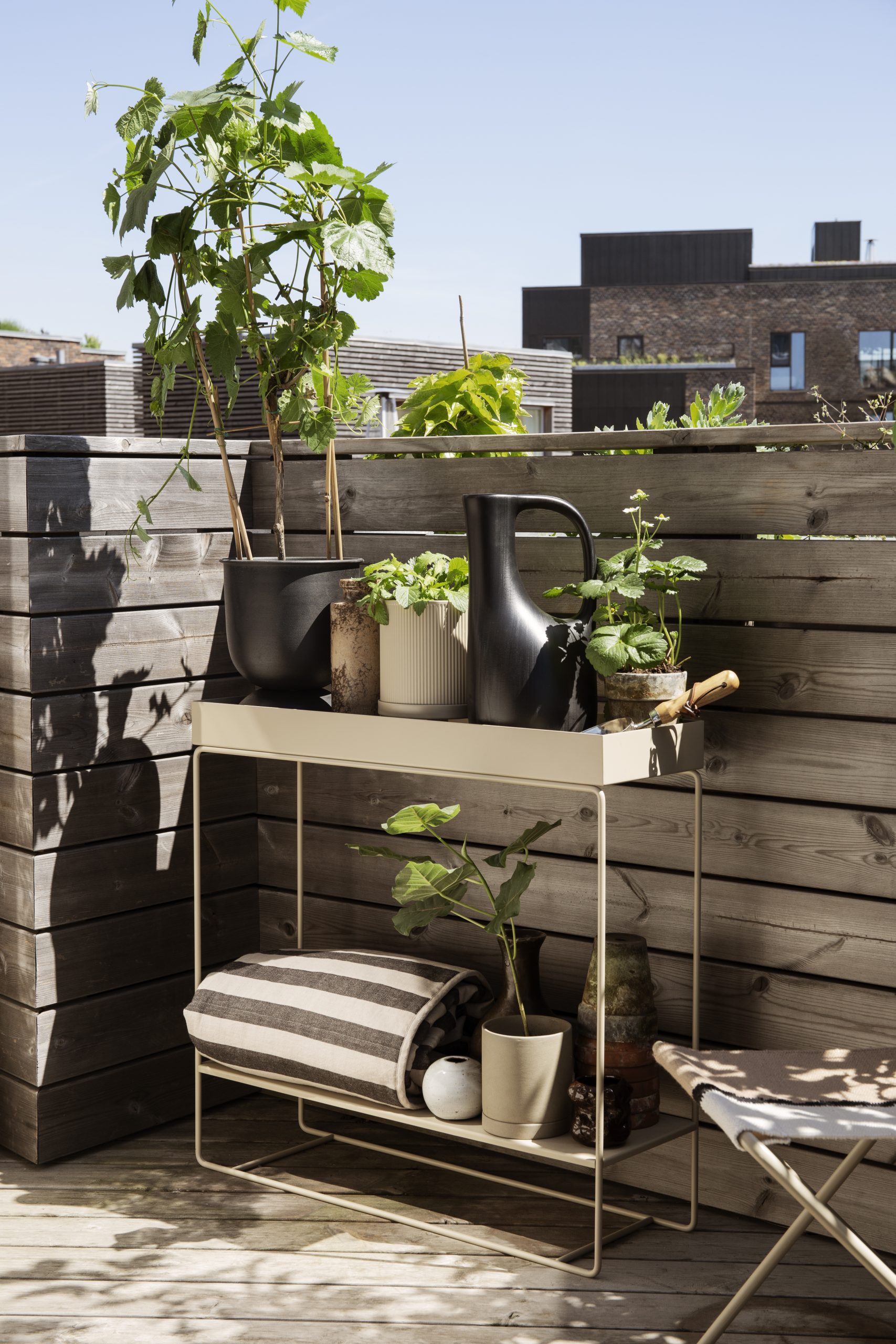 Дворівневий ящик для рослин від Ferm Living
