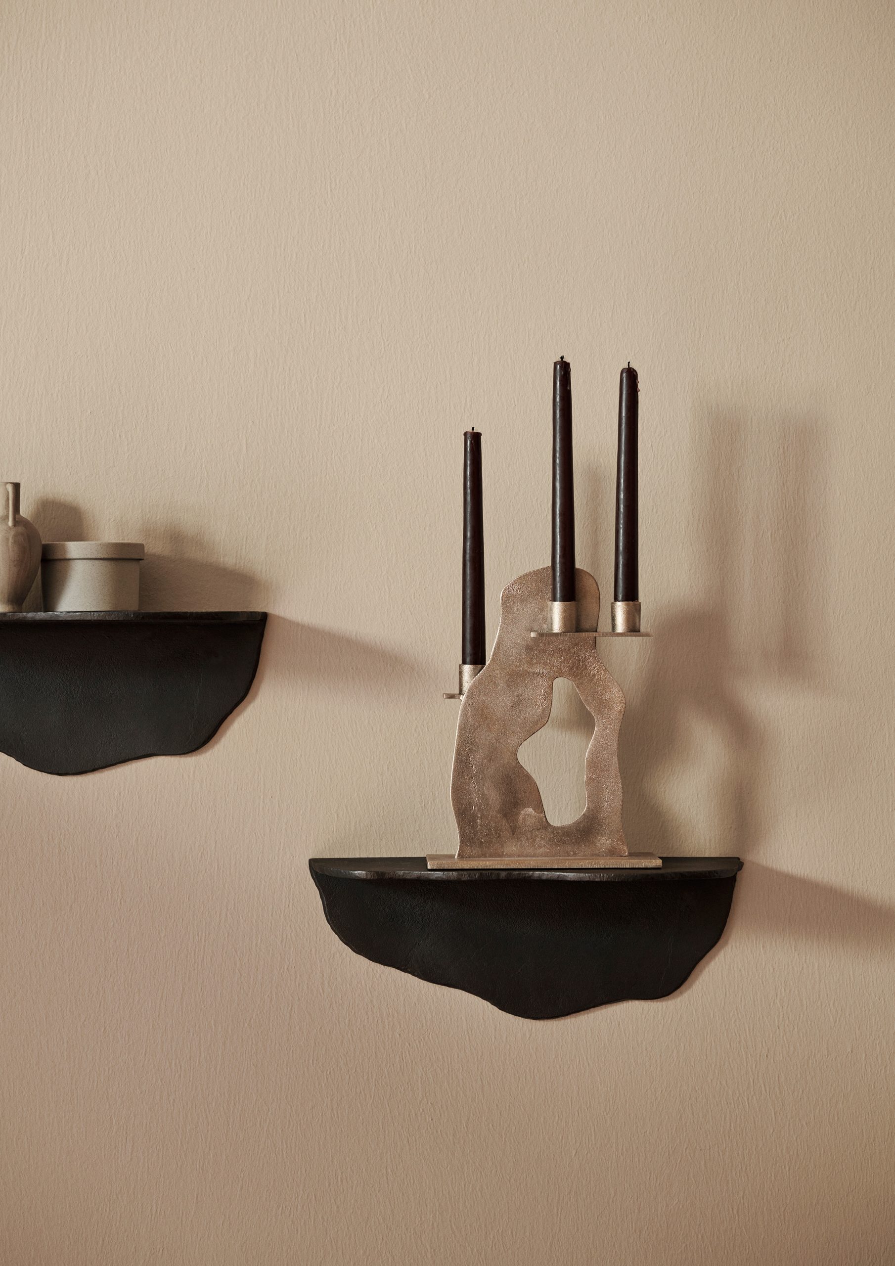 Латунний свічник Erode від  Ferm Living