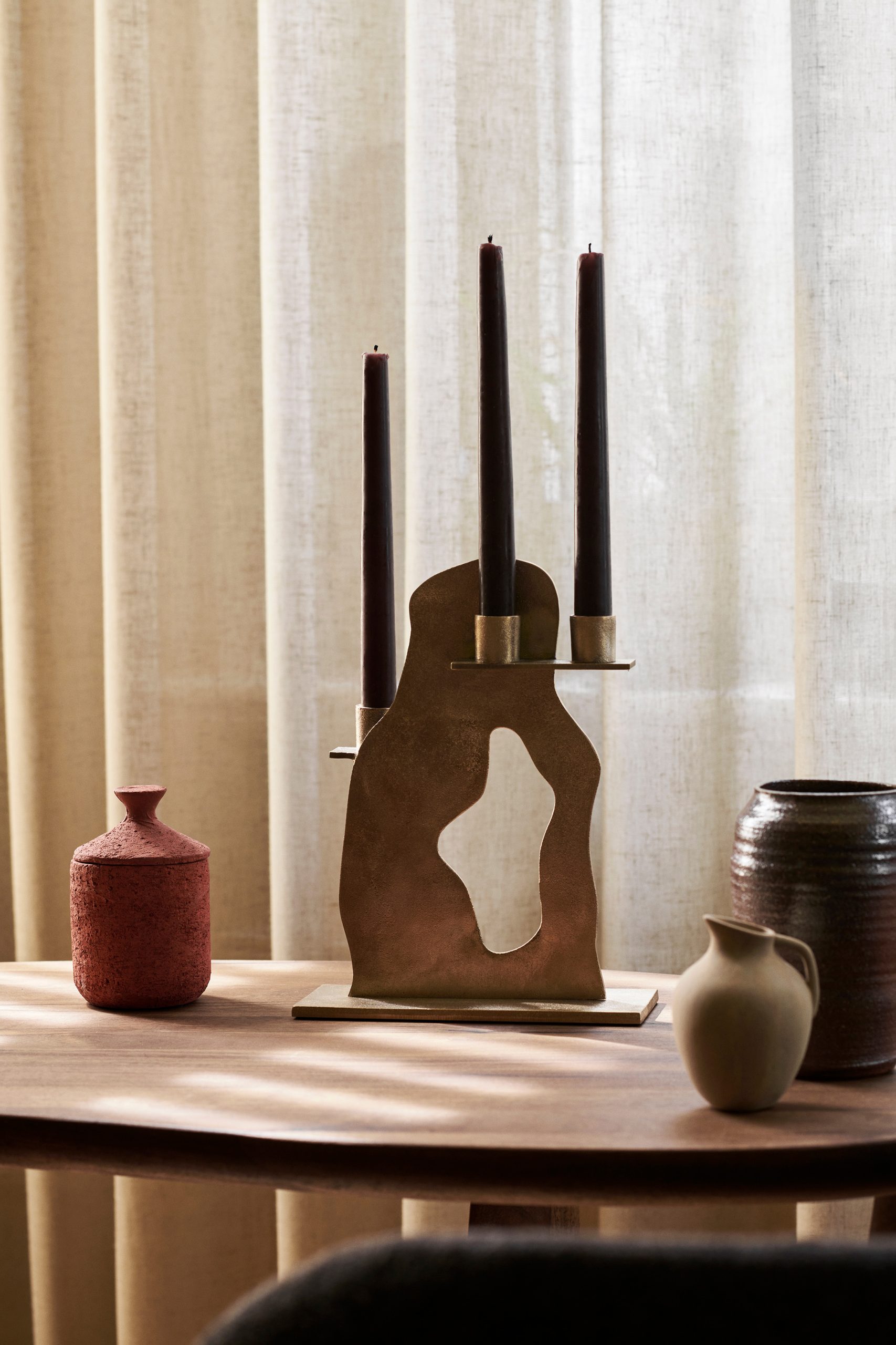 Латунний свічник Erode від  Ferm Living
