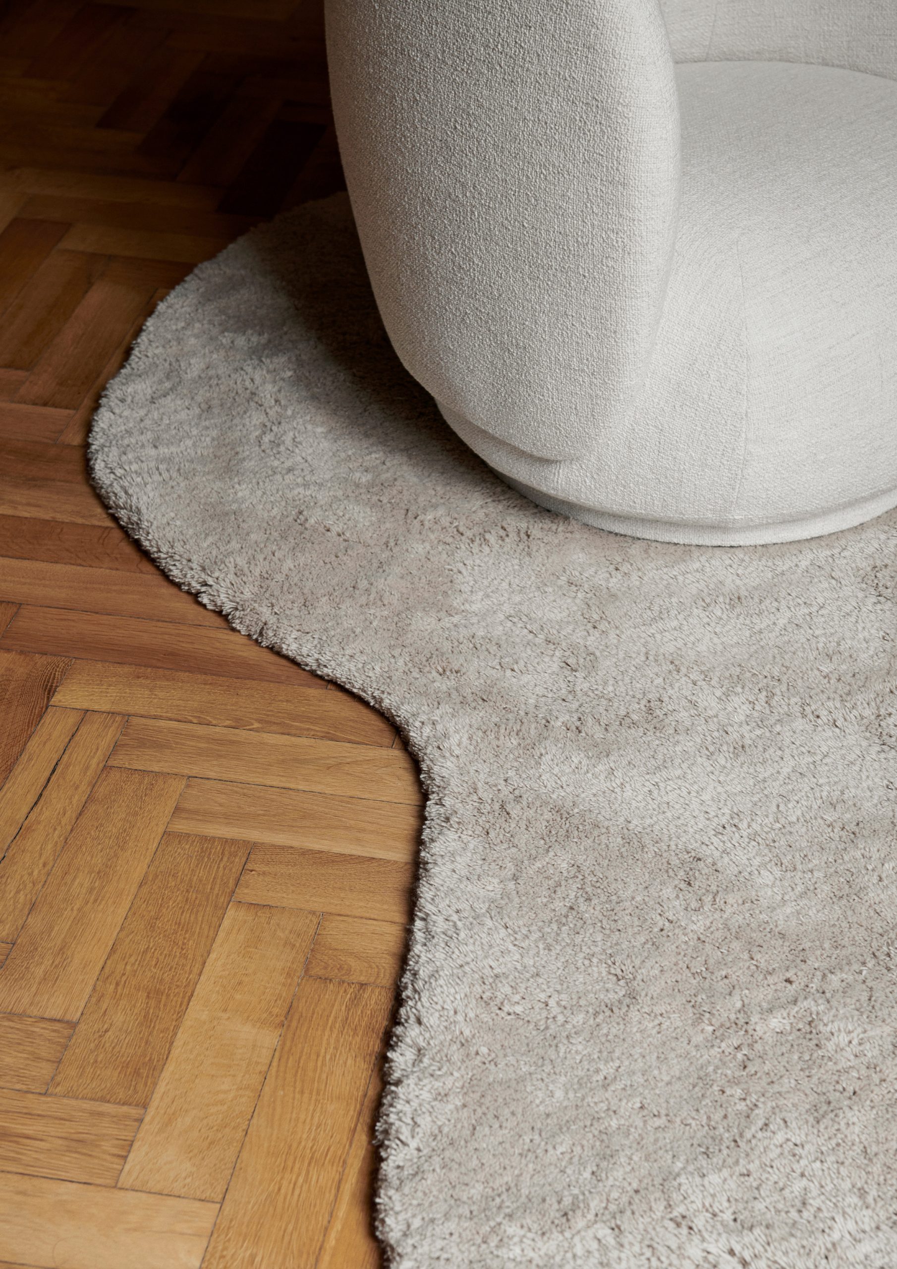 Килим Forma бежевого кольору від Ferm Living