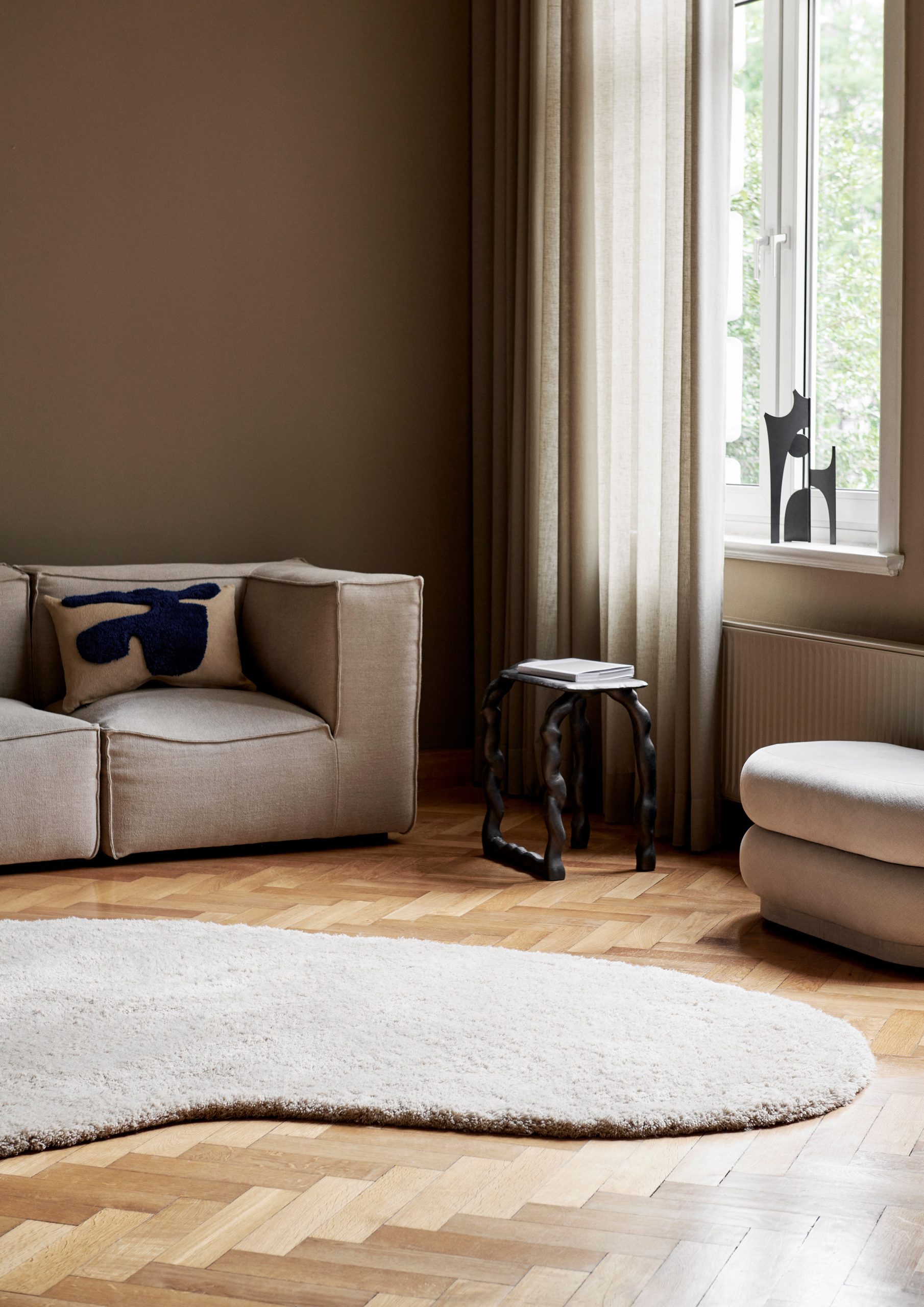 Килим Forma бежевого кольору від Ferm Living