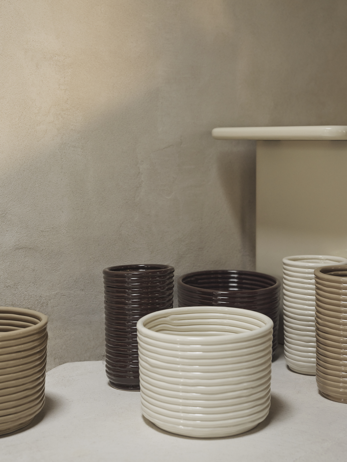 Горщик  для рослин Corduroy кольору кашемір від Ferm Living