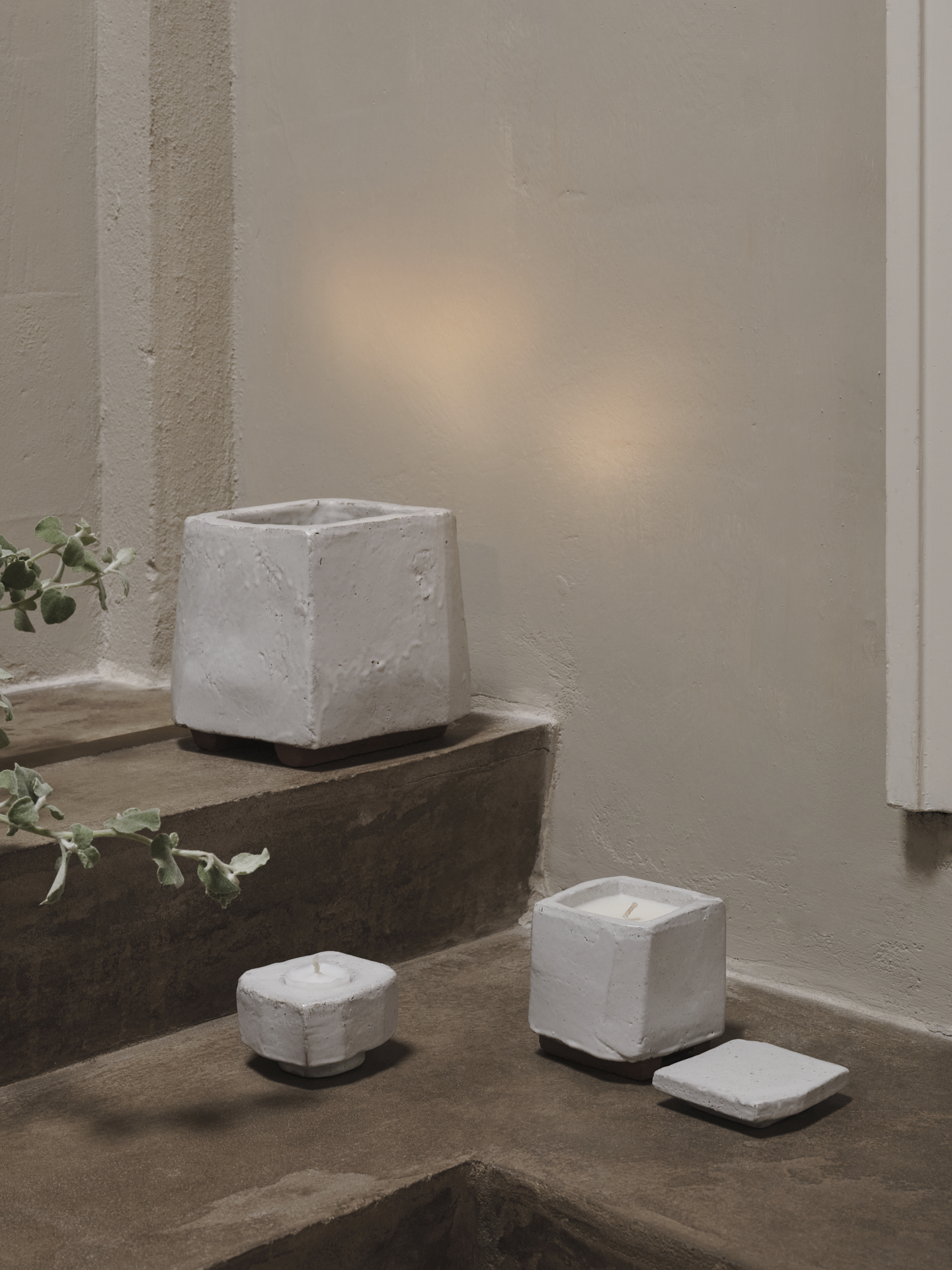 Горщик для рослин Kurinu білого кольору від Ferm Living