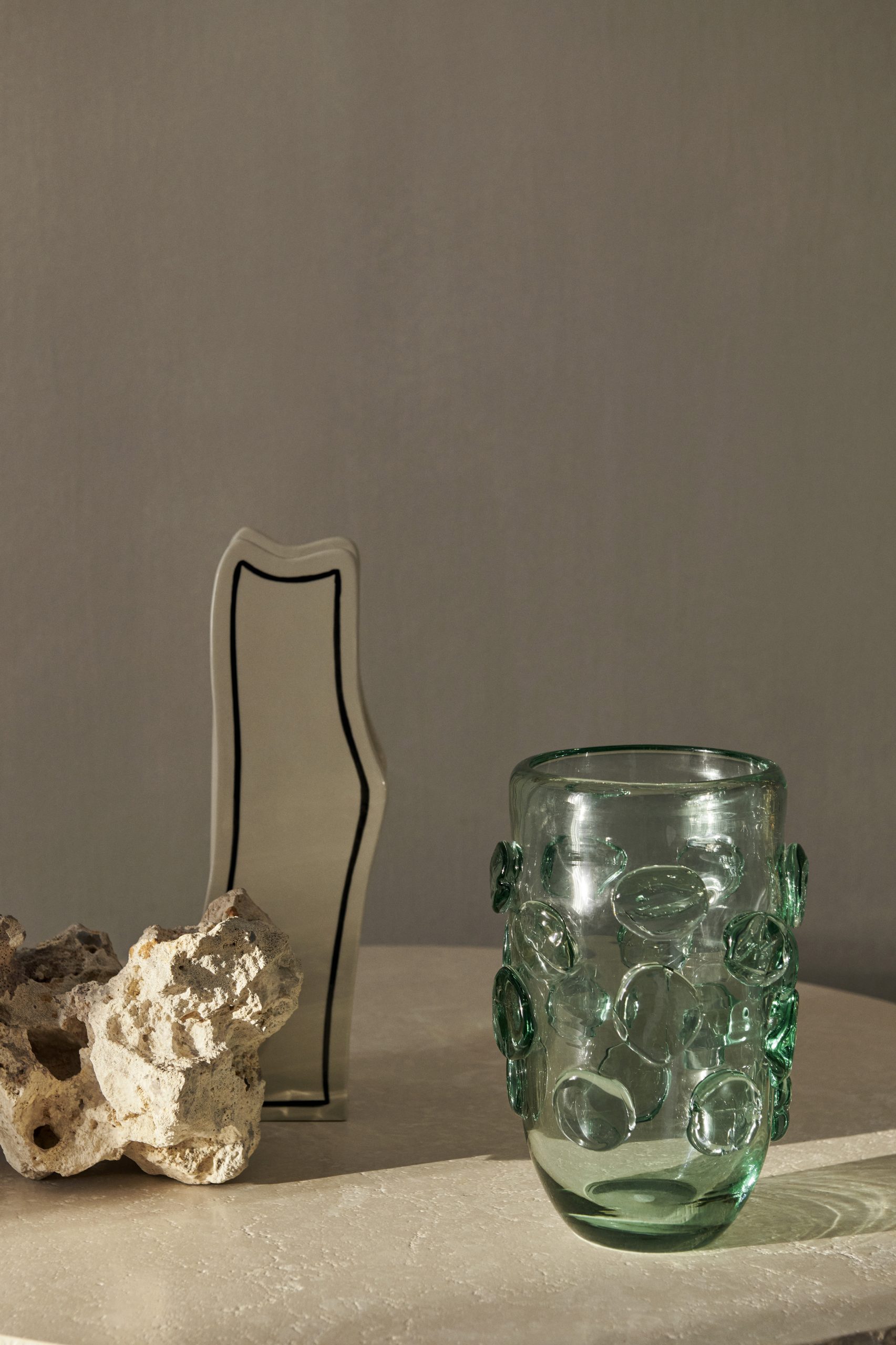 Ваза Paste білого кольору від Ferm Living