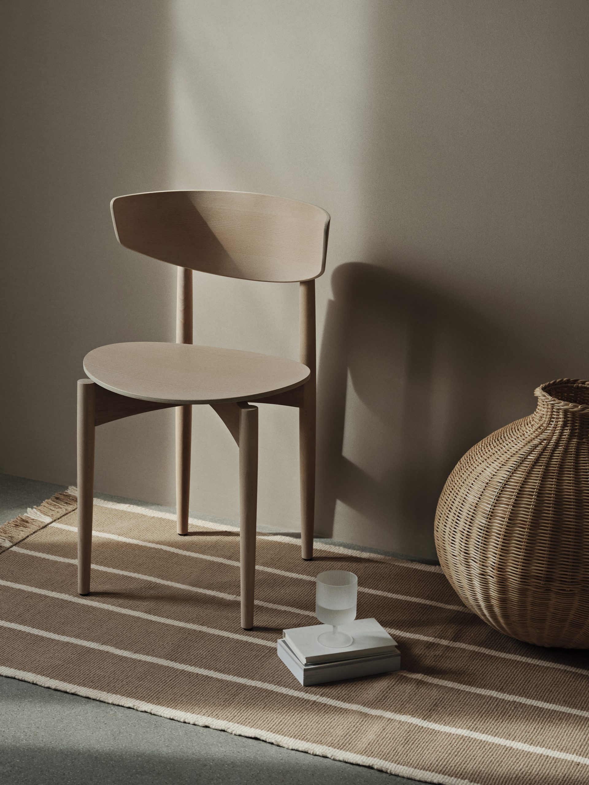 Килим Calm Kelim темно-пісочного кольору від Ferm Living