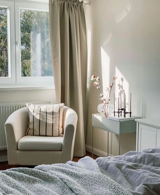 Ящик для рослин світло-сірого кольору від Ferm Living