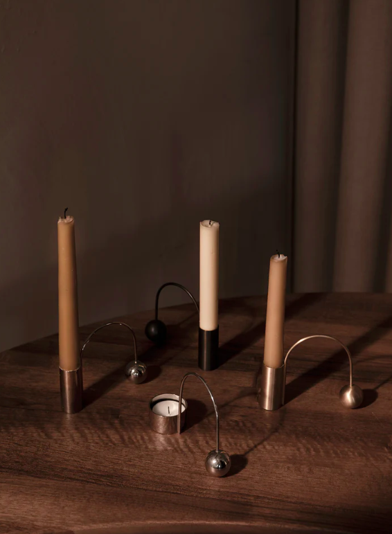 Хромований свічник Balance від  Ferm Living