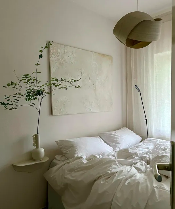 Ваза Muses Clio білого кольору від Ferm Living