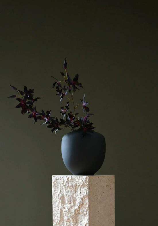 Ваза Sunao чорного кольору від 101 Copenhagen