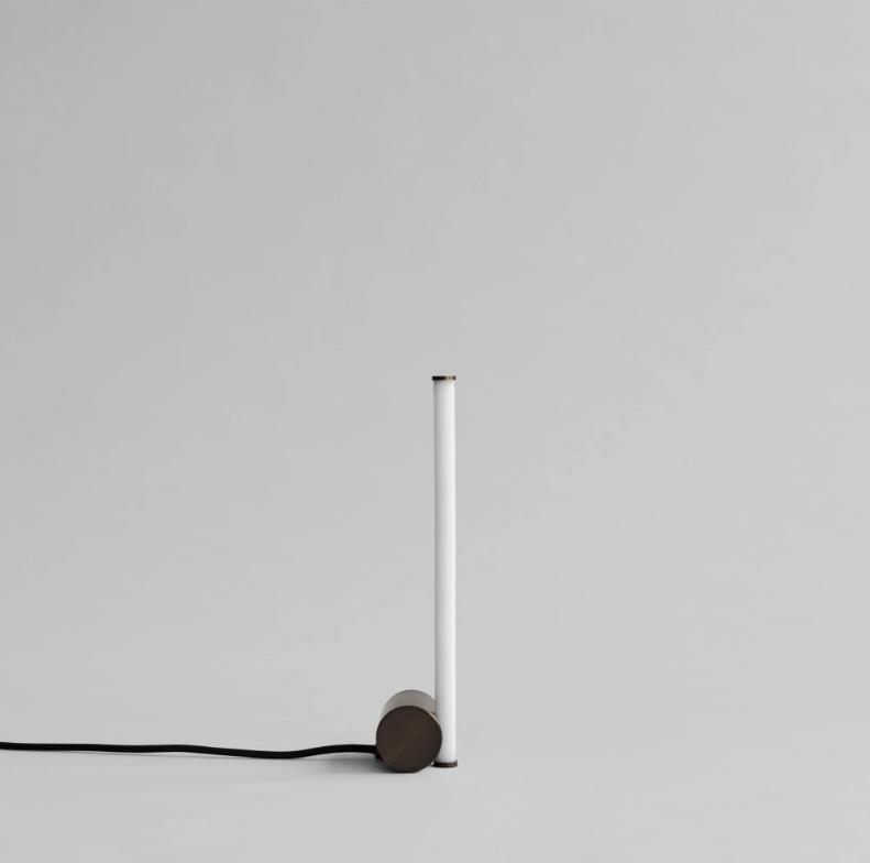 Настільна лампа Stick бронзового кольору від 101 Copenhagen