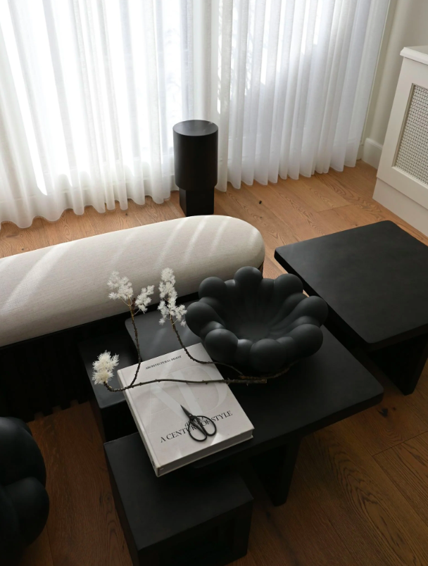 Декоративна миска Bloom чорного кольору від 101 Copenhagen