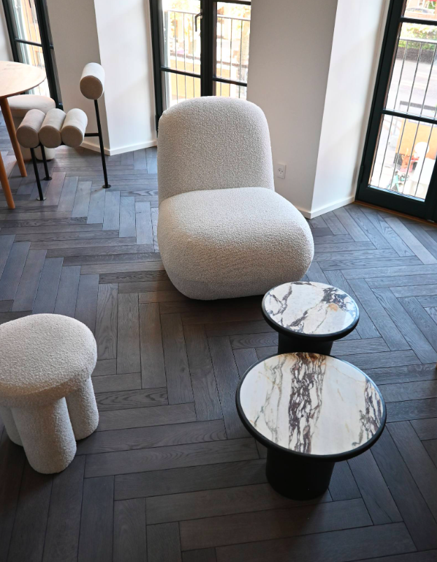 Крісло Toe Flat Lounge кремово-білого кольору від 101 Copenhagen