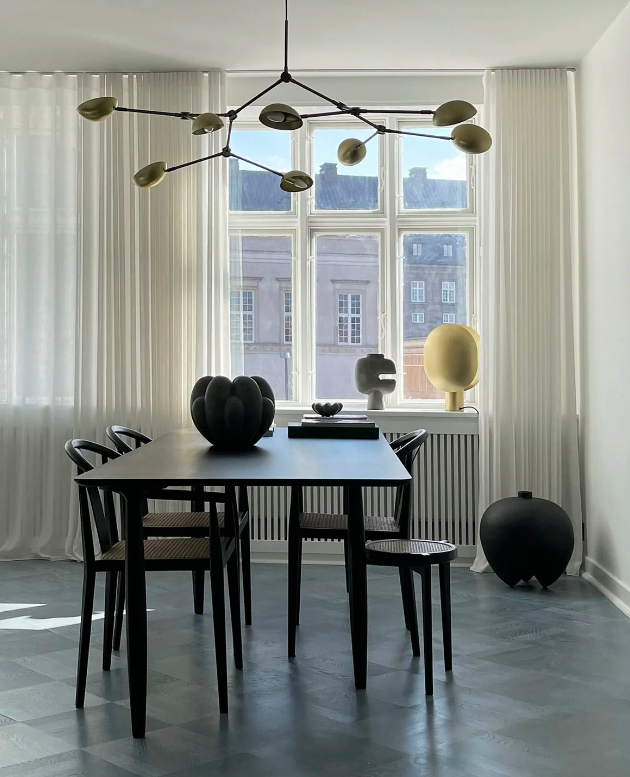 Ваза Bloom темно-сірого кольору від 101 Copenhagen