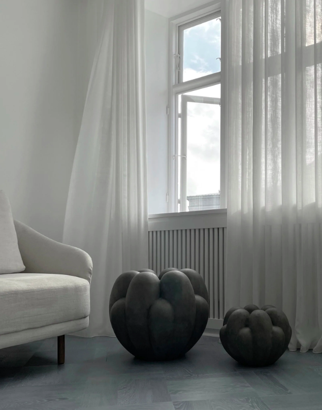 Ваза Bloom темно-сірого кольору від 101 Copenhagen
