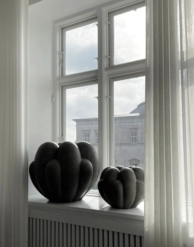 Ваза Bloom темно-сірого кольору від 101 Copenhagen
