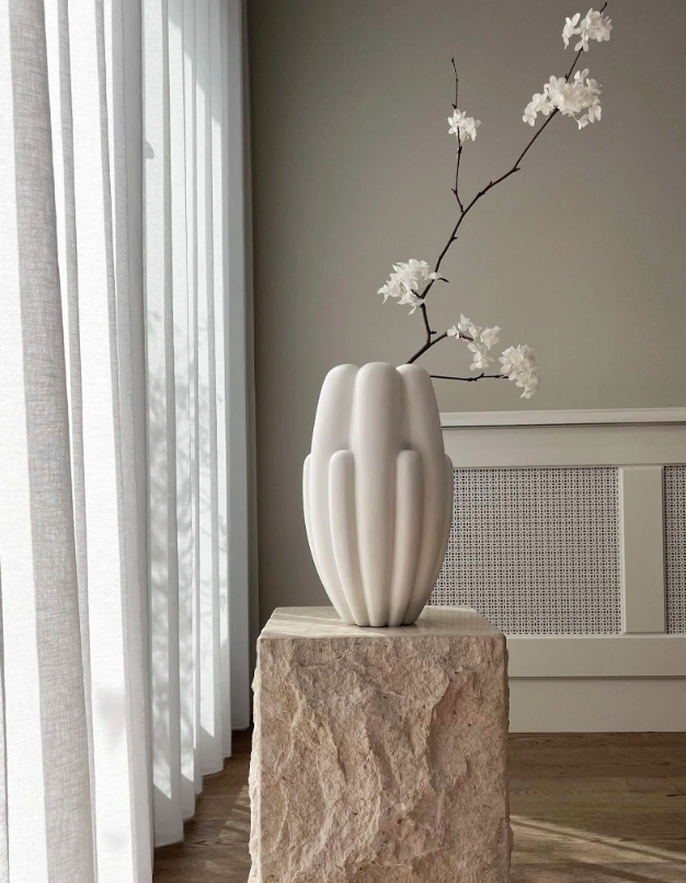 Ваза Bloom Slim білого кольору від 101 Copenhagen