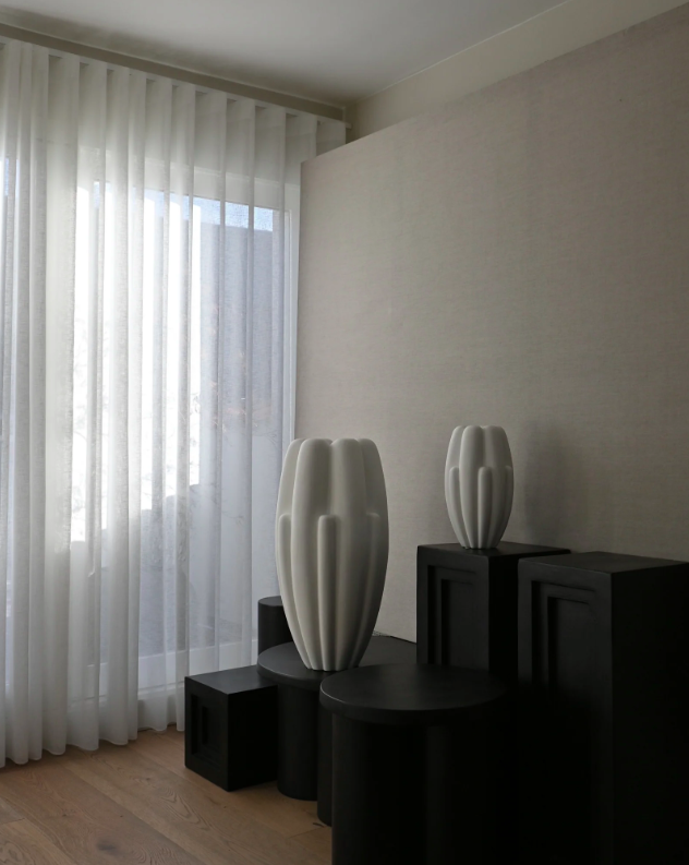 Ваза Bloom Slim білого кольору від 101 Copenhagen