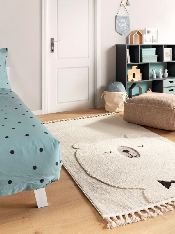 Дитячий килим Momo Bear від Benuta.