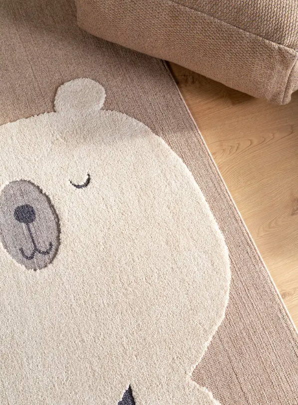 Дитячий килим Momo Bear від Benuta.