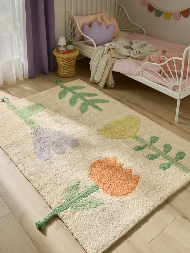 Дитячий килим Fleur від Benuta.