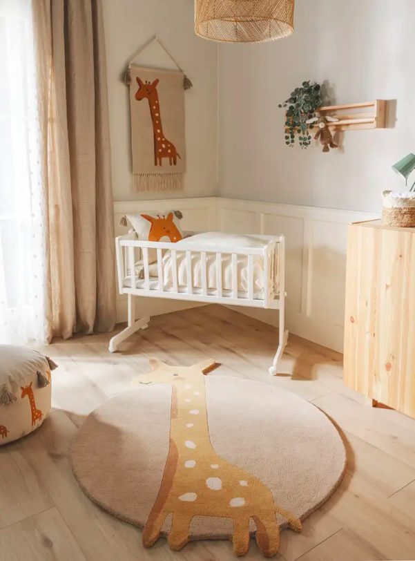 Круглий дитячий килим Savannah від Benuta.