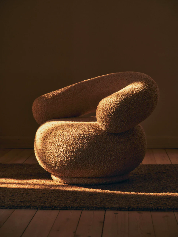 Крісло Orbo бежевого кольору від Ferm Living