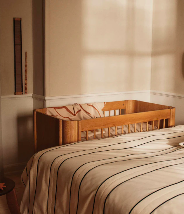 Ліжко для немовлят Tilu від Ferm Living