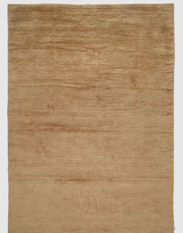 Килим Dune кольору пшениці від Classic Collection.