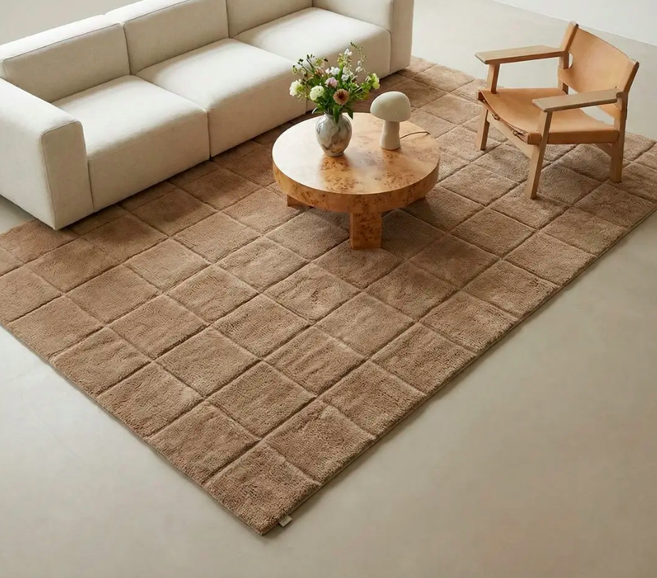 Килим Grid пшеничного кольору від Classic Collection.