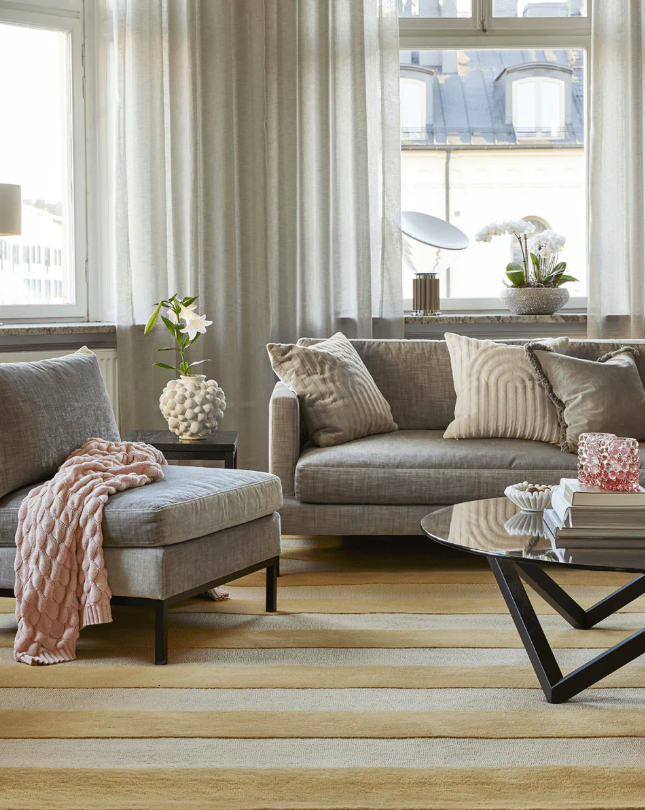 Килим Stripe Bouclе зеленого кольору від Classic Collection.