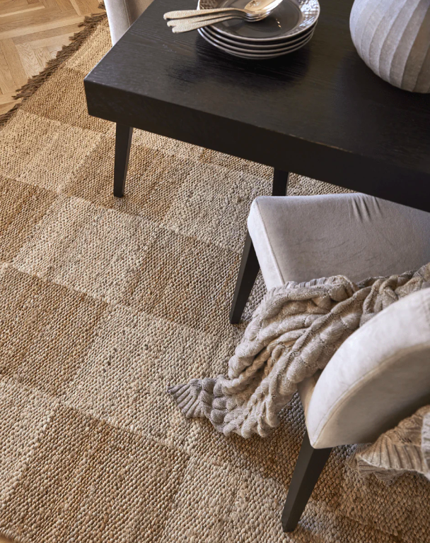 Килим Squares Jute природного кольору від Classic Collection.