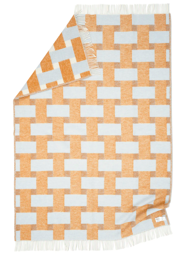Плед Weave теракотового кольору від Classic Collection