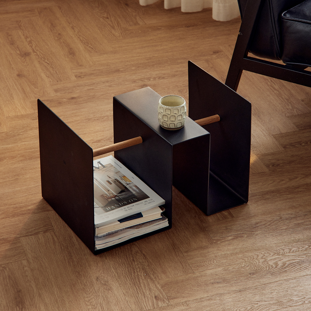 Журнальний столик Edge чорнного кольору від Andersen Furniture