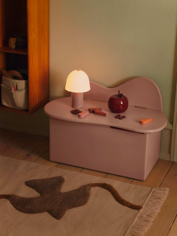 Лавка Slope з місцем для зберігання від Ferm Living