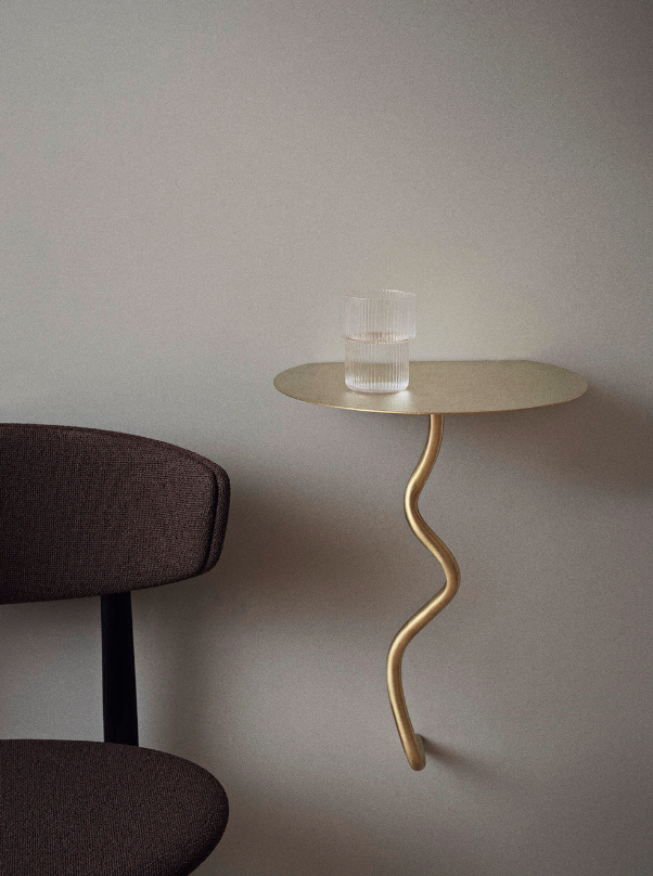 Настінний столик Curvature від Ferm Living