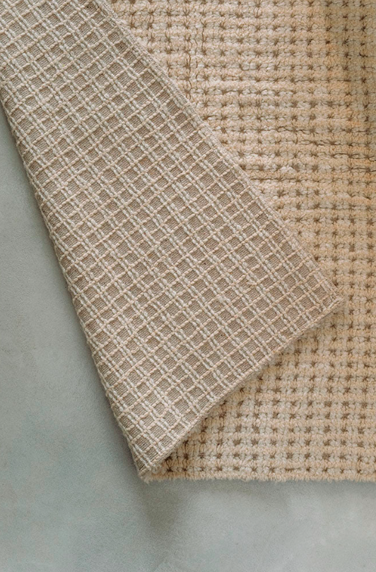 Килим Wool Eden бежевого кольору від Lorena Canals