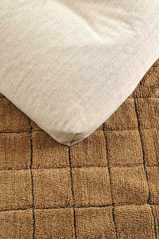 Доріжка Wool Mosaic кольору  охра від Lorena Canals