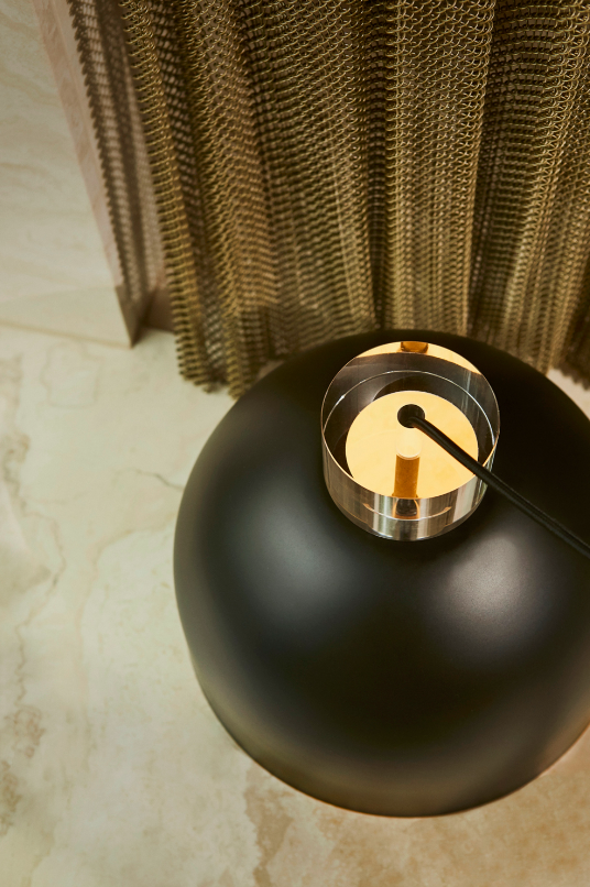 Пдвісна лампа Luceo чорного кольору від AYTM